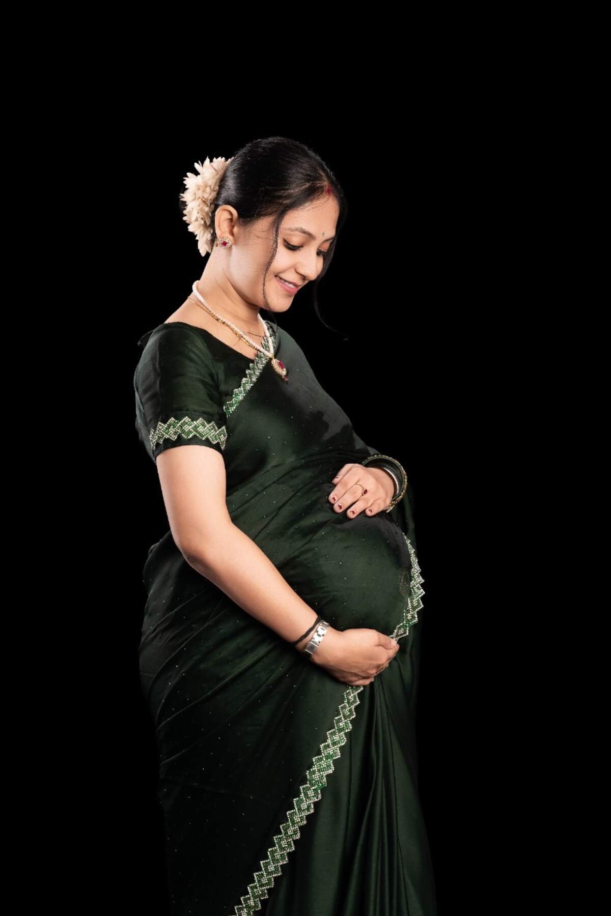 MATERNITY PHOTOSHOOT